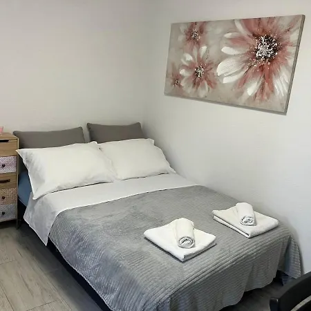 Apartment Sweet *